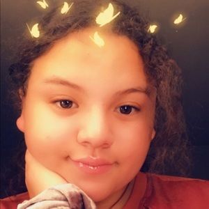 Meet your Posher, Mariela